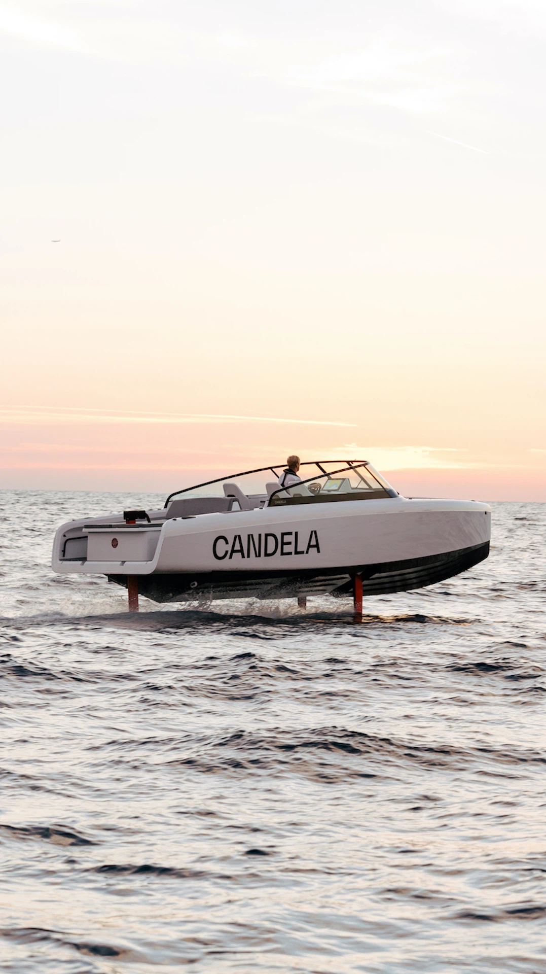 CANDELA C-8 long range electric hydrofoil leisure boat